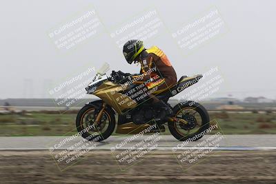 media/Nov-30-2025-TrackDaz (Sun) [[d8b22663df]]/B Group/Session 5 (Wheelie Bump)/